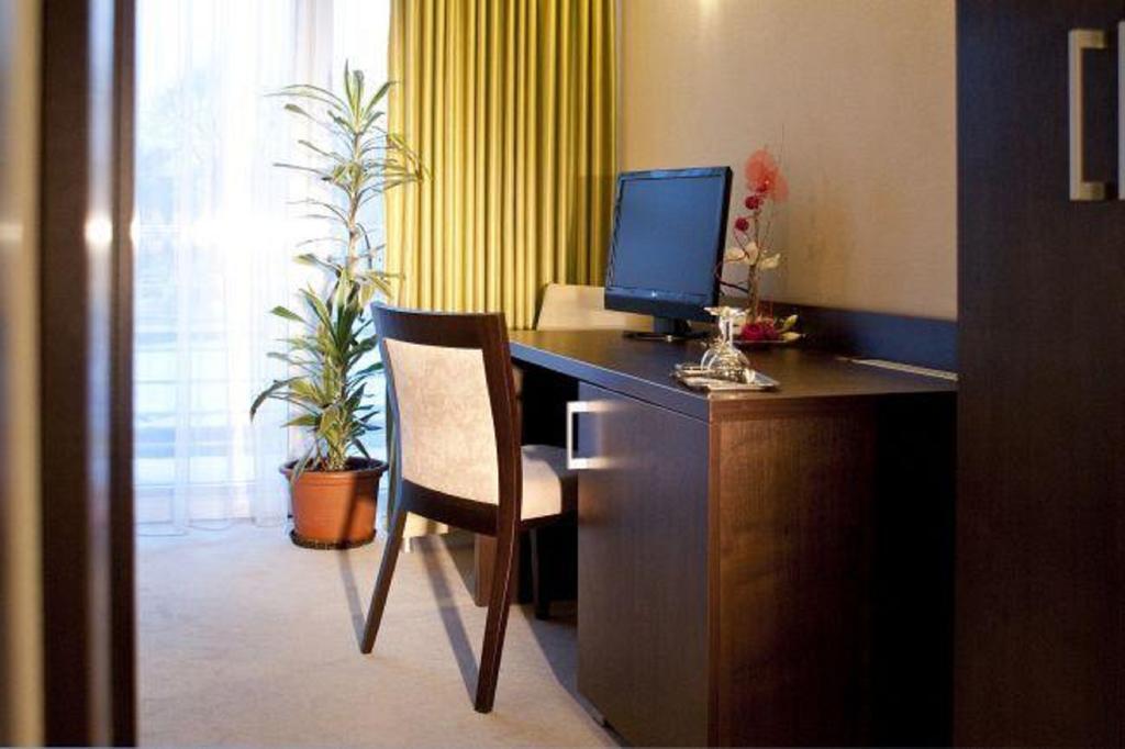 Hotel River ニトラ 部屋 写真