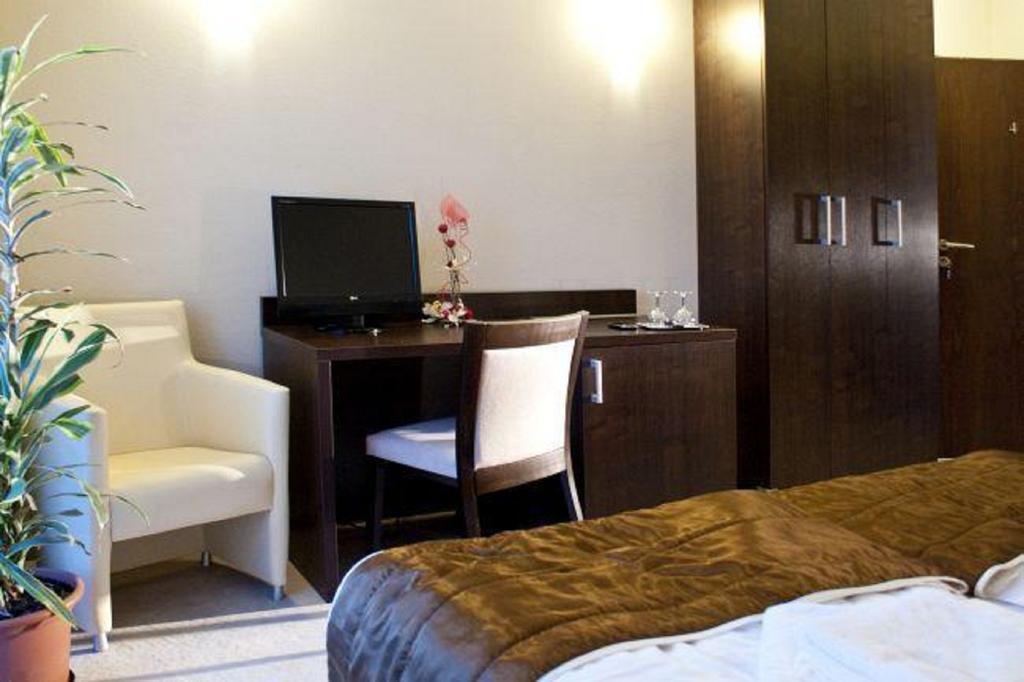 Hotel River ニトラ 部屋 写真